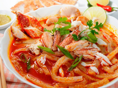 CÂU CHUYỆN BÊN TÔ BÁNH CANH GHẸ